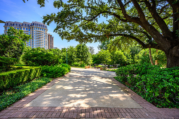 SoBo | Turtle Creek Park