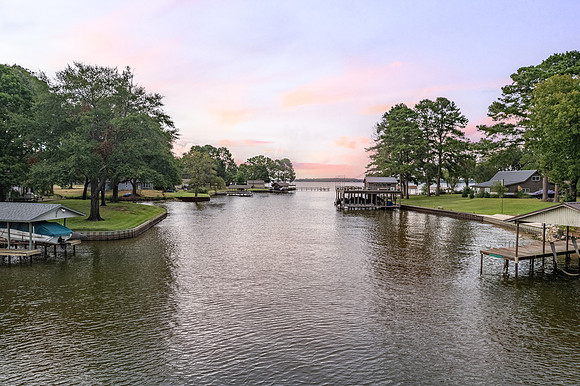 Twilight on Cedar Creek Lake